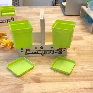 COPY - ☘️2 for $10 Sale☘️Wooden planter for children, stickers can be removed